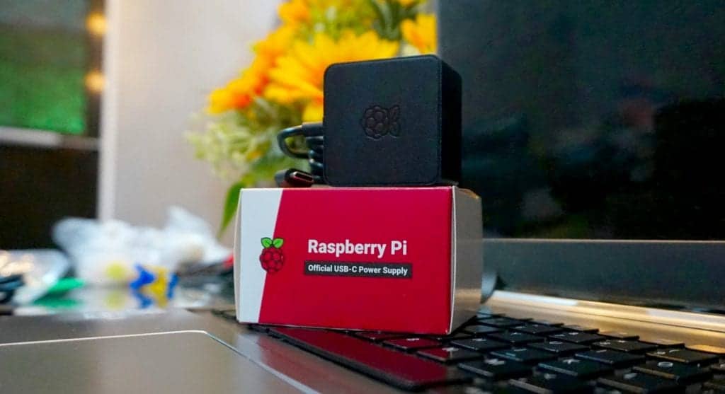 raspberry-pi-official-power-supply